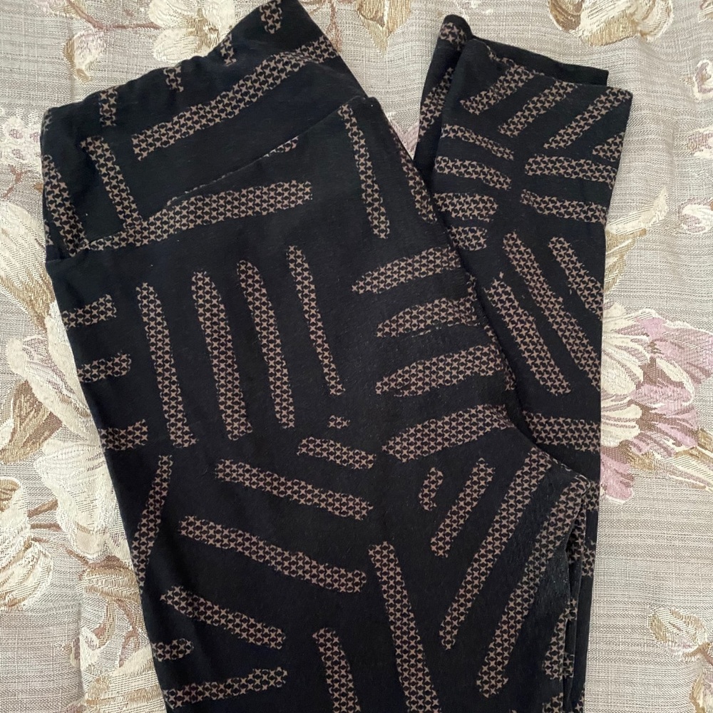 LuLaRoe TC Leggings